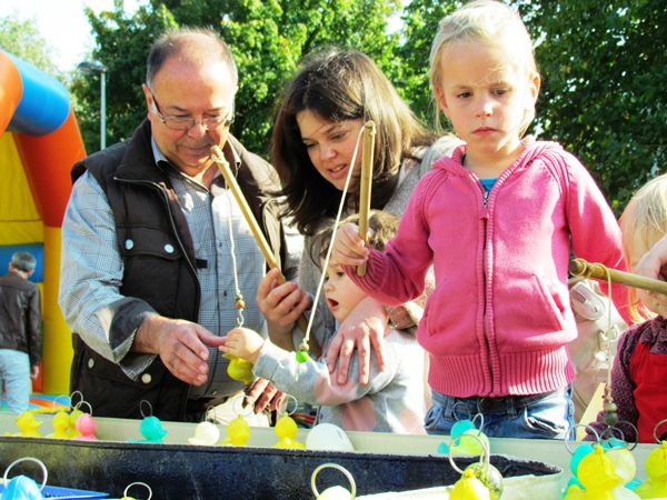 SAF - 43e Sint-Annekesfeesten op zondag 4 oktober 2015 - Sint-Anna-ten-Drieënparochie, Antwerpen Linkeroever